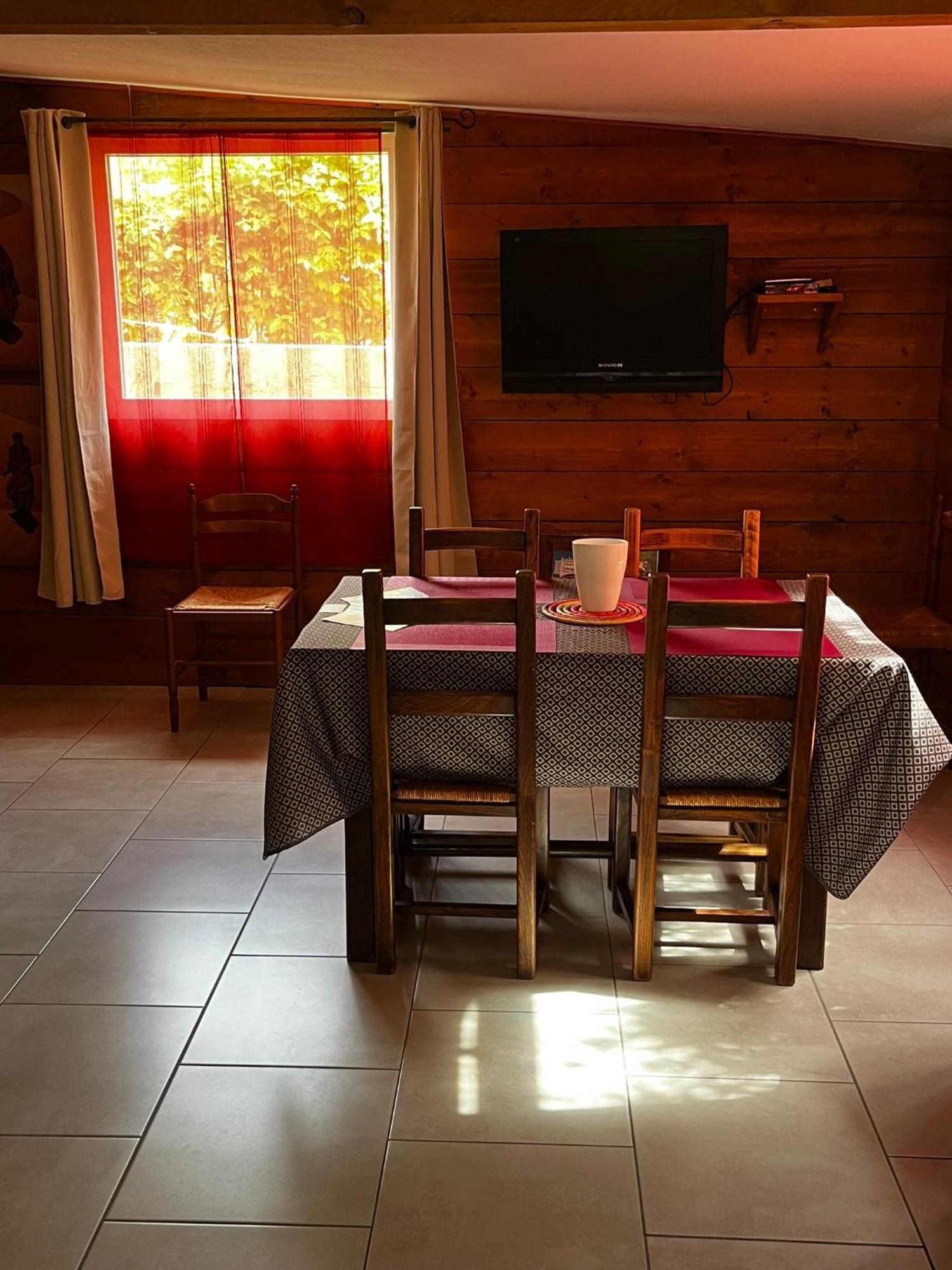 Gite De Haute Saintonge A Crazannes Dış mekan fotoğraf